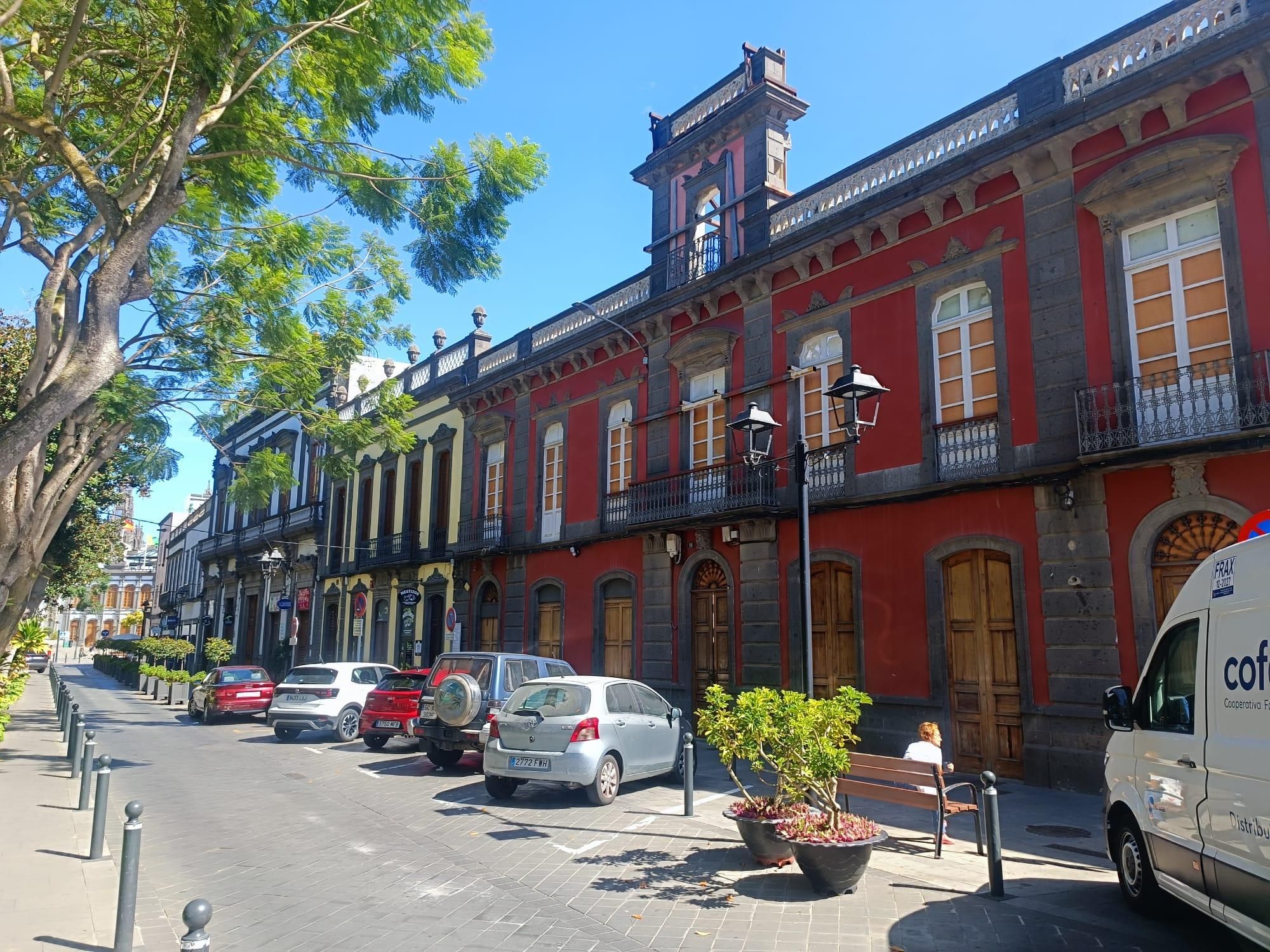 En la imagen se ve el antiguo casino de Arucas